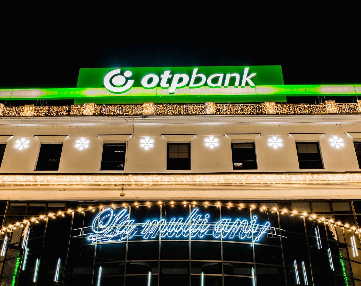 Proiect de iluminat festiv: Otp Bank